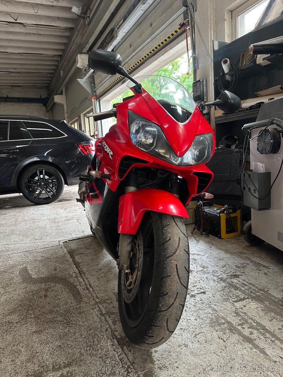 Honda CBR 600 f-sport