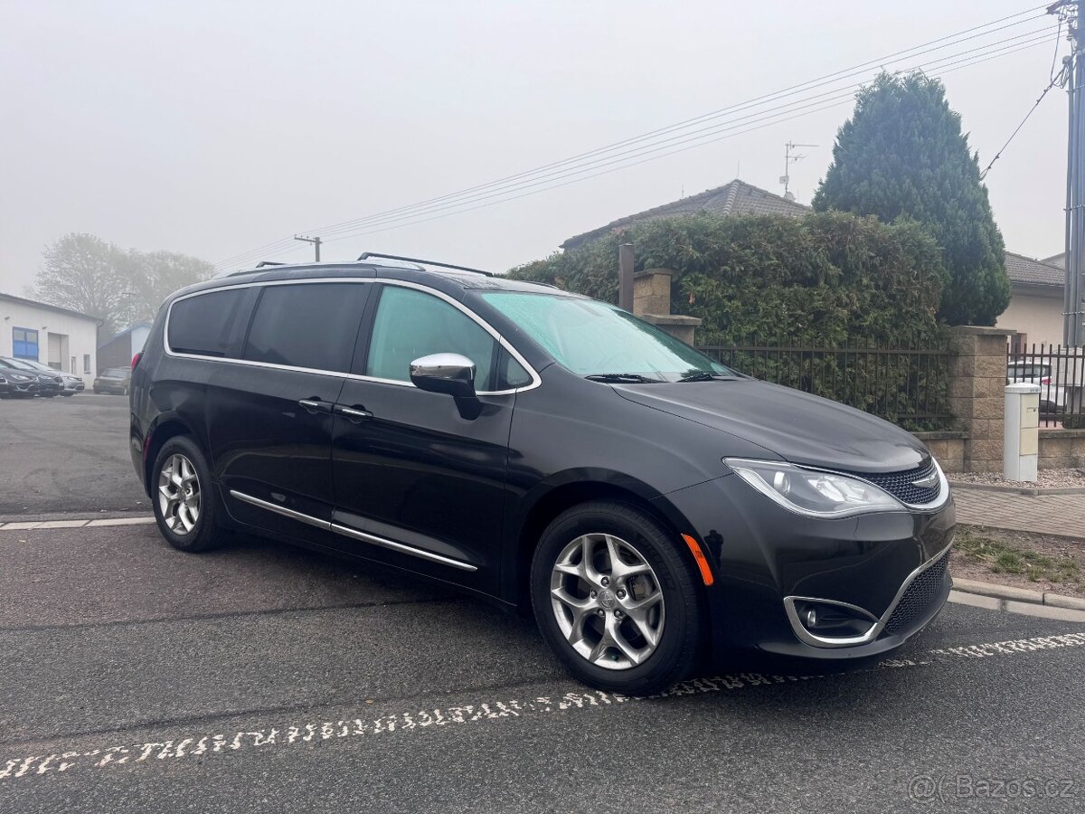 Chrysler Pacifica 3,6 RU LIMITED PANORAMA 2016 DPH