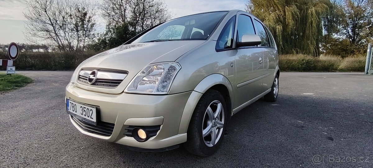 Opel Meriva 1.4i 66Kw benzin, r.v.2010 nová STK,nové pneu