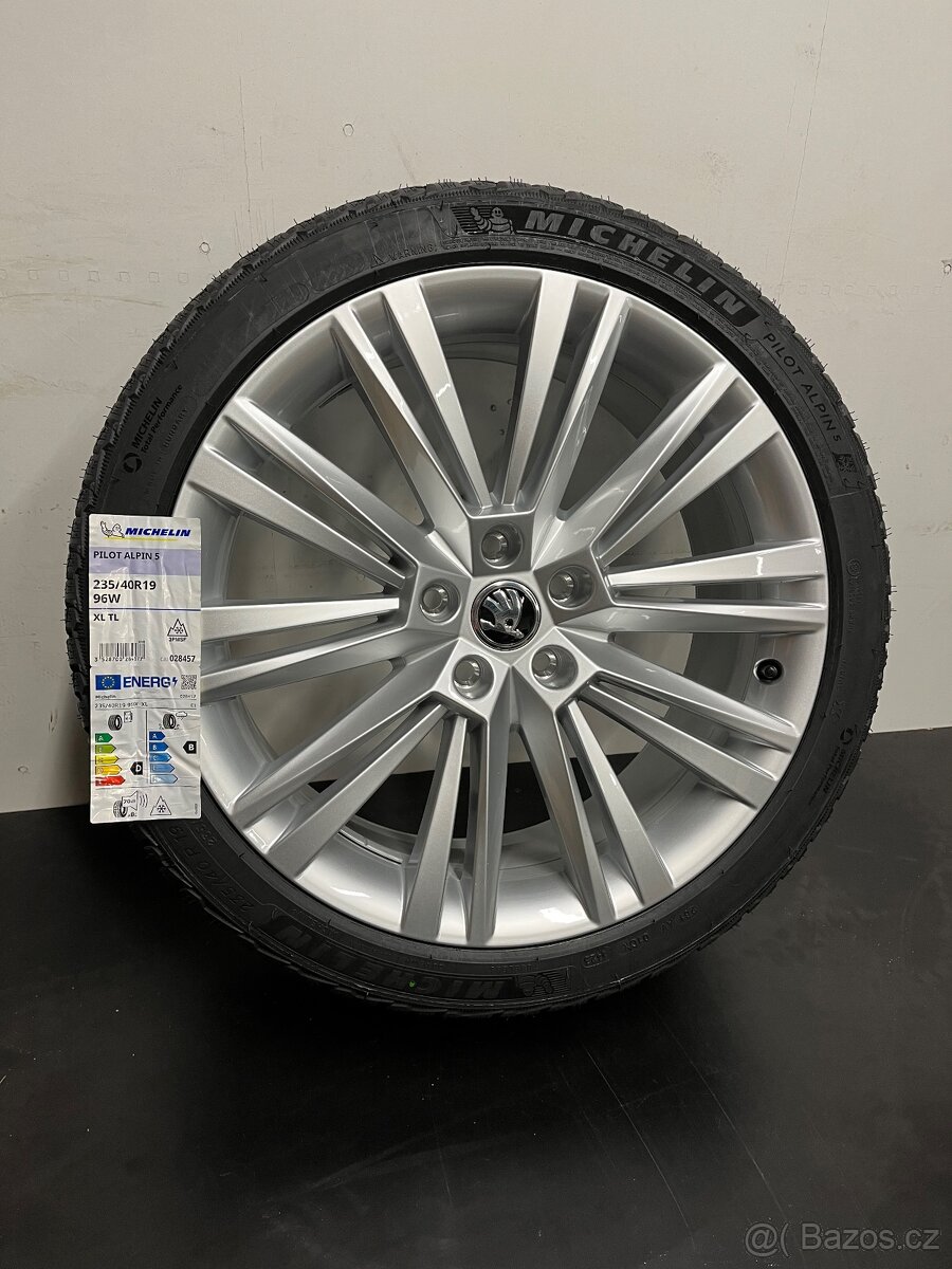 Superb R19 Nová originální zimní sada