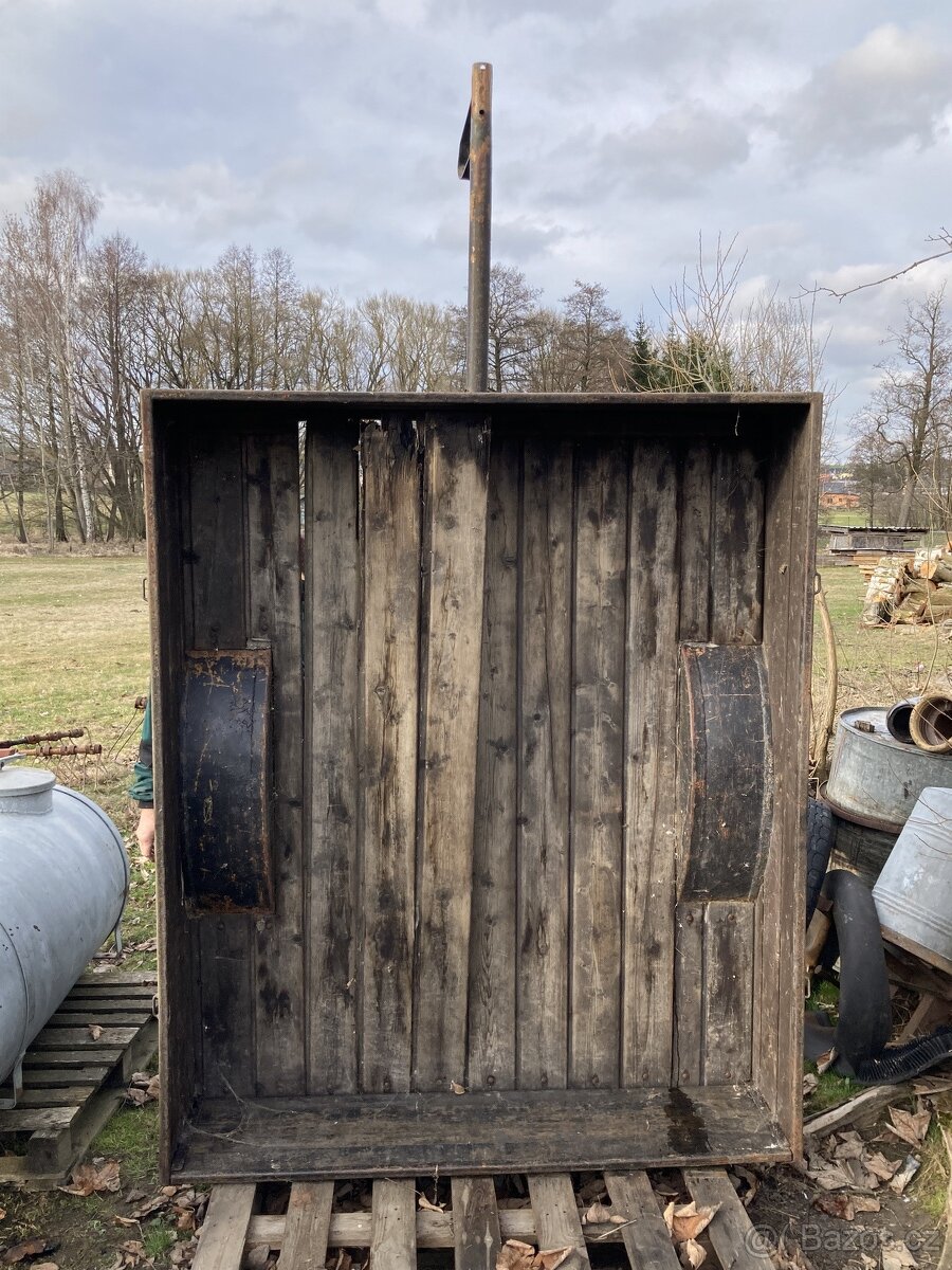 Vozejk, kára za traktor