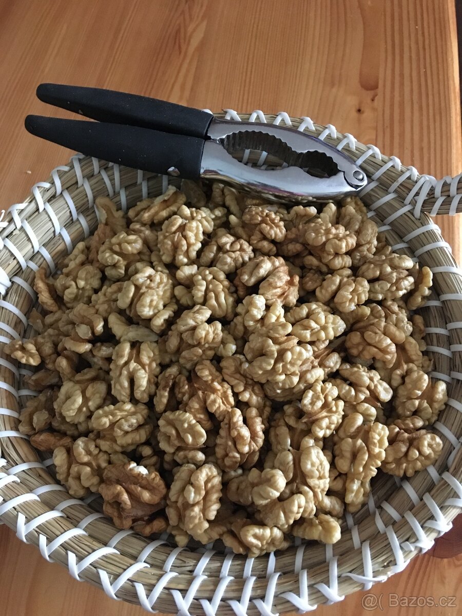 Vyloupané vlašské ořechy