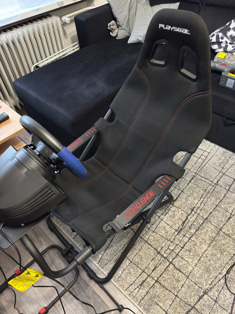 Závodní set - Thrustmaster T150 + Playseat Challenge