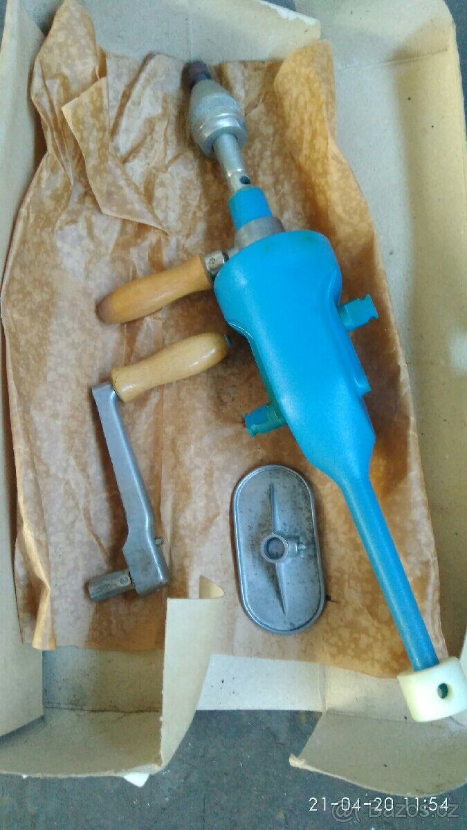 Ruční vrtačka - r.v.1968 orig.balení, posledních 5 kusů