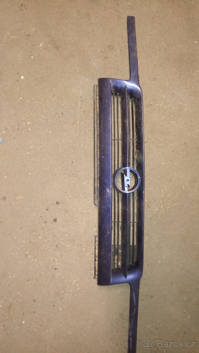 Prodám přední masku Opel Astra F