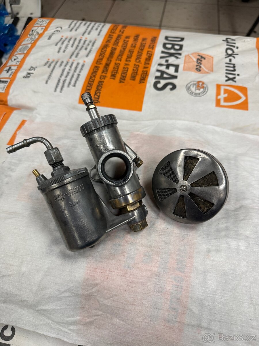 Jawa 250 Libeňák - karburátor