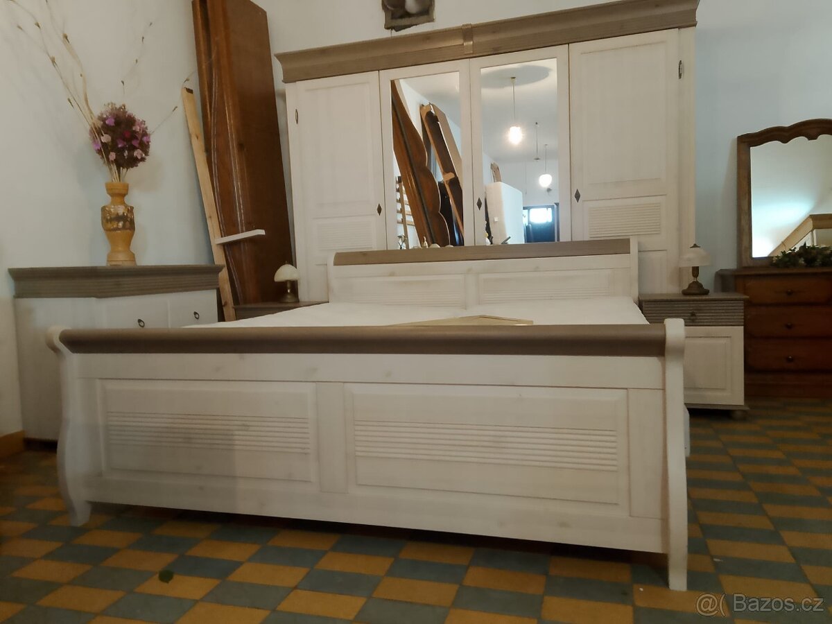 KOMPLETNÍ CELOMASIVNÍ LOŽNICE GUSTAV