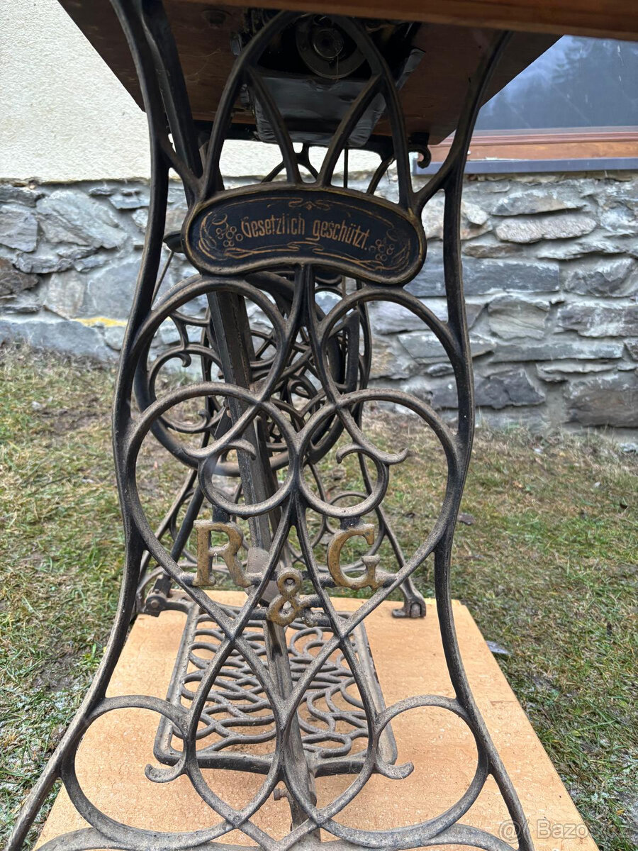 Prodám šicí stroj