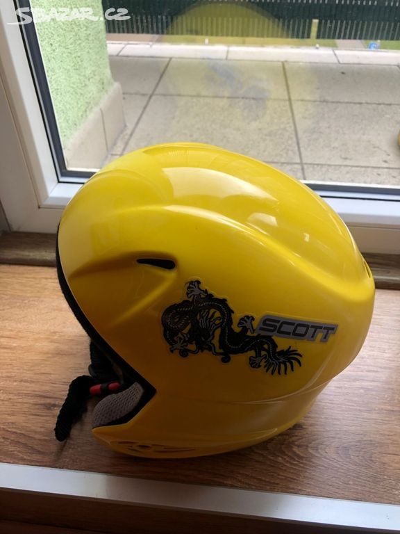 Lyzarska helma Scott