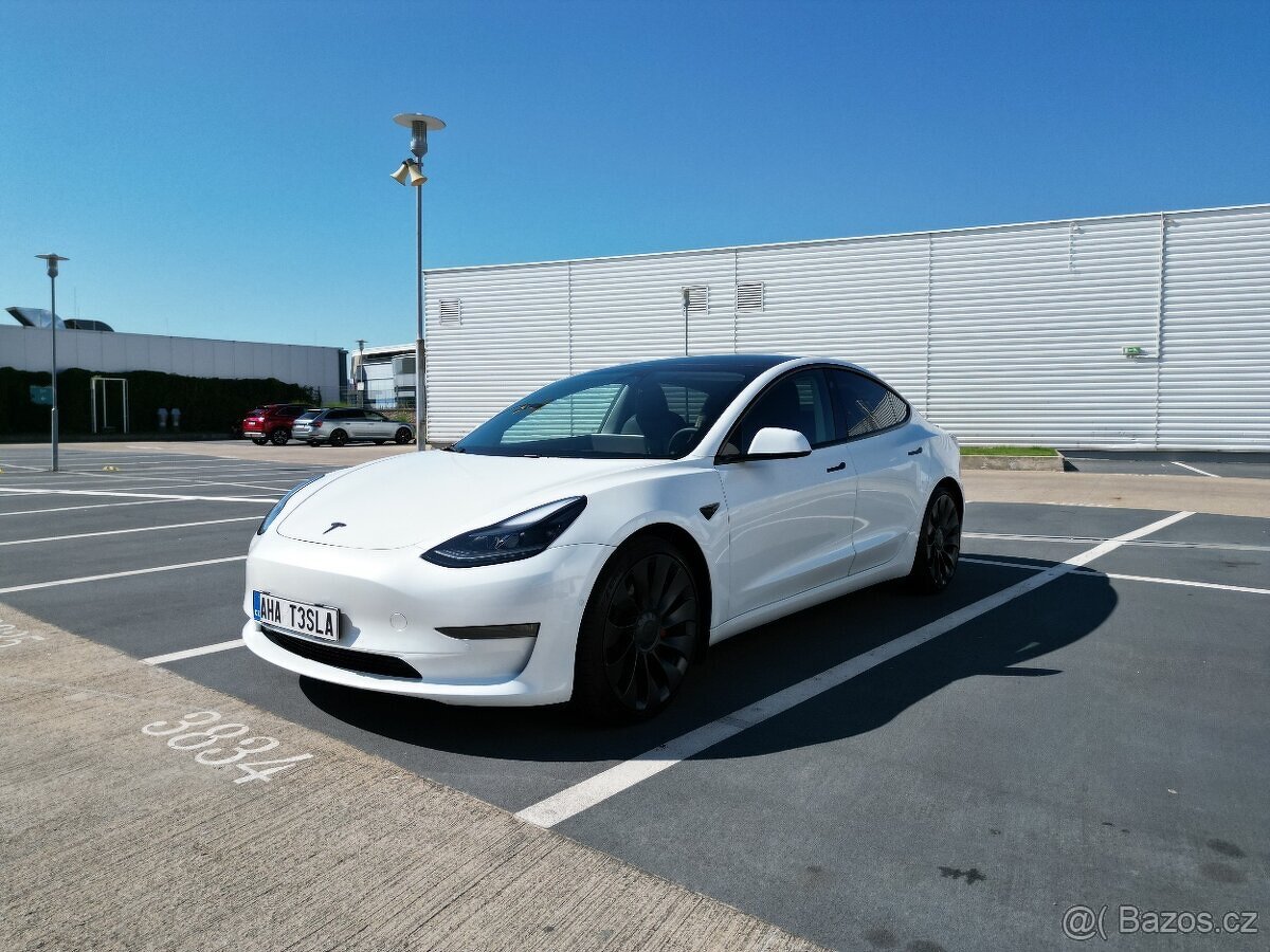 TESLA model 3 Performance FSD