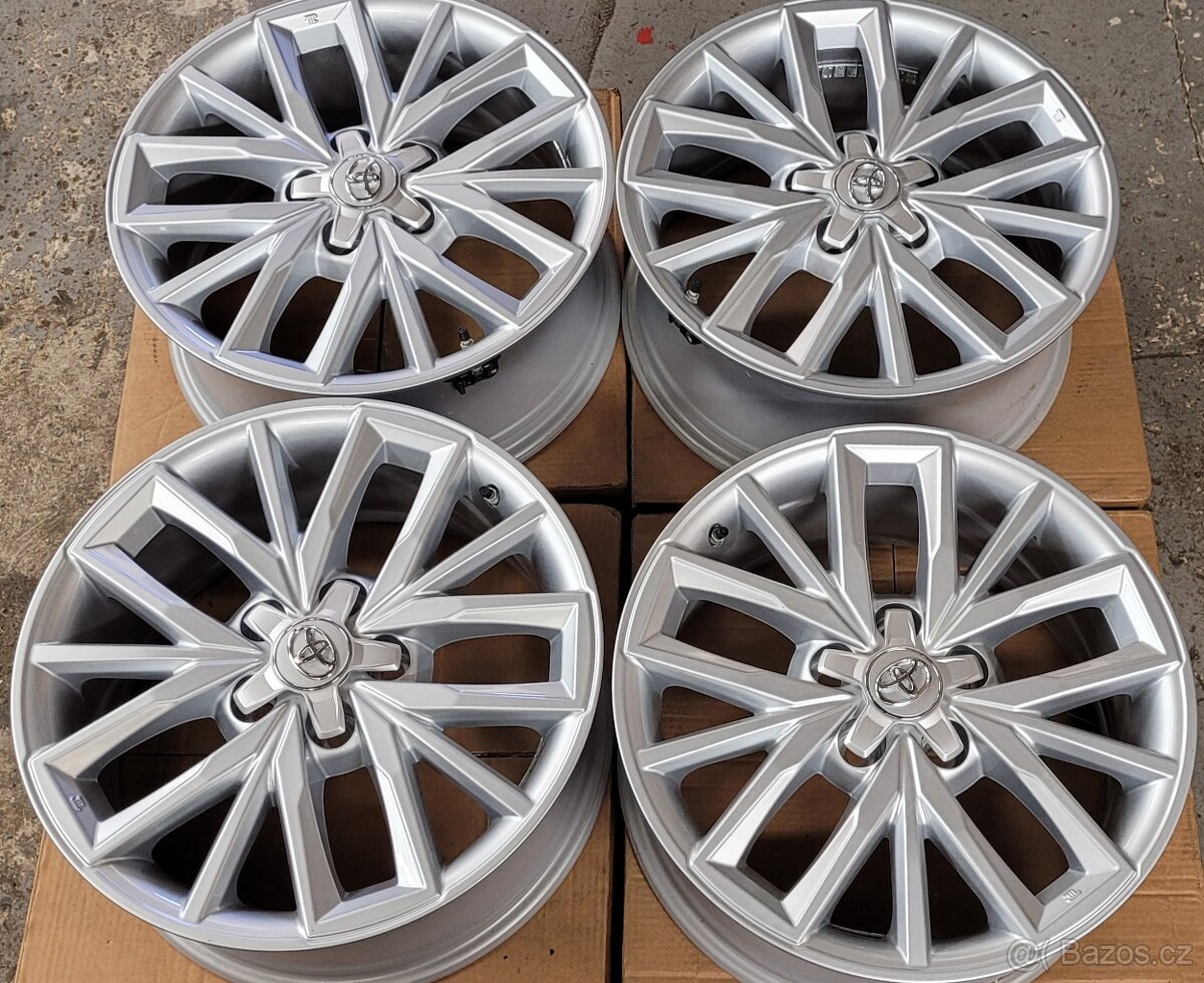 Toyota Corolla XII ,17' alu kola,silver,nové,tpms