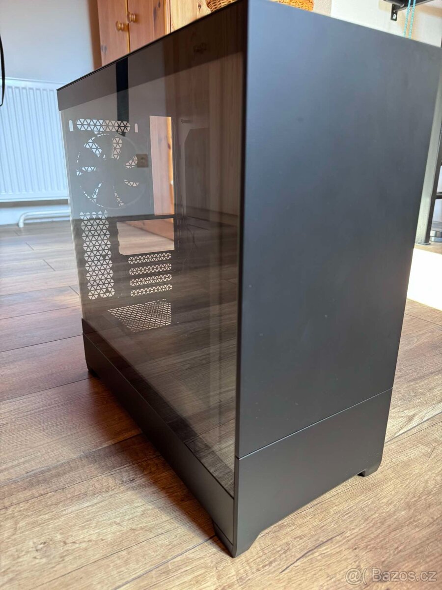 Počítačová skříň Fractal Design Pop  Silent Black TG Clear T