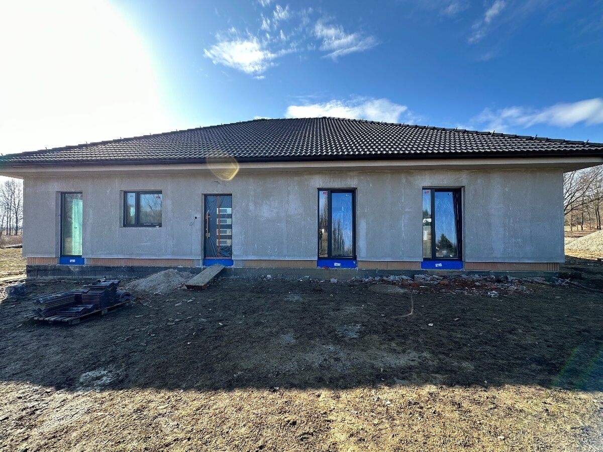 Prodej nízkoenergetického zděného rodinného domu 4+kk - 91m²