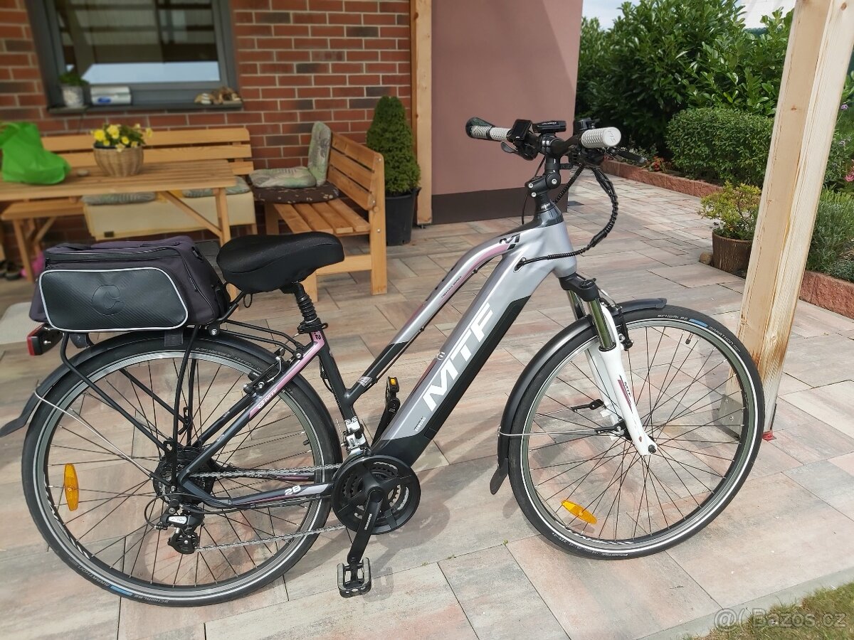 Trekové elektrokolo MTF