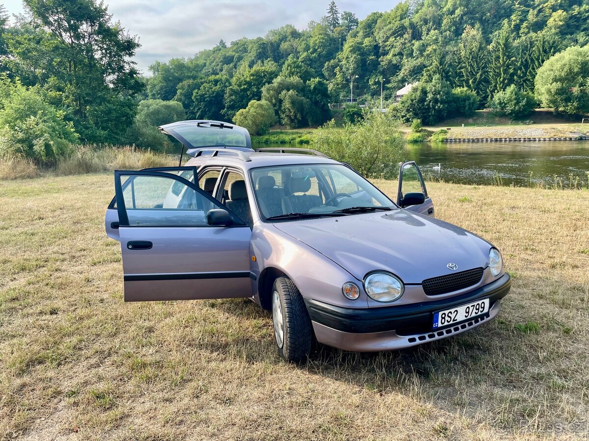 Toyota Corolla e11