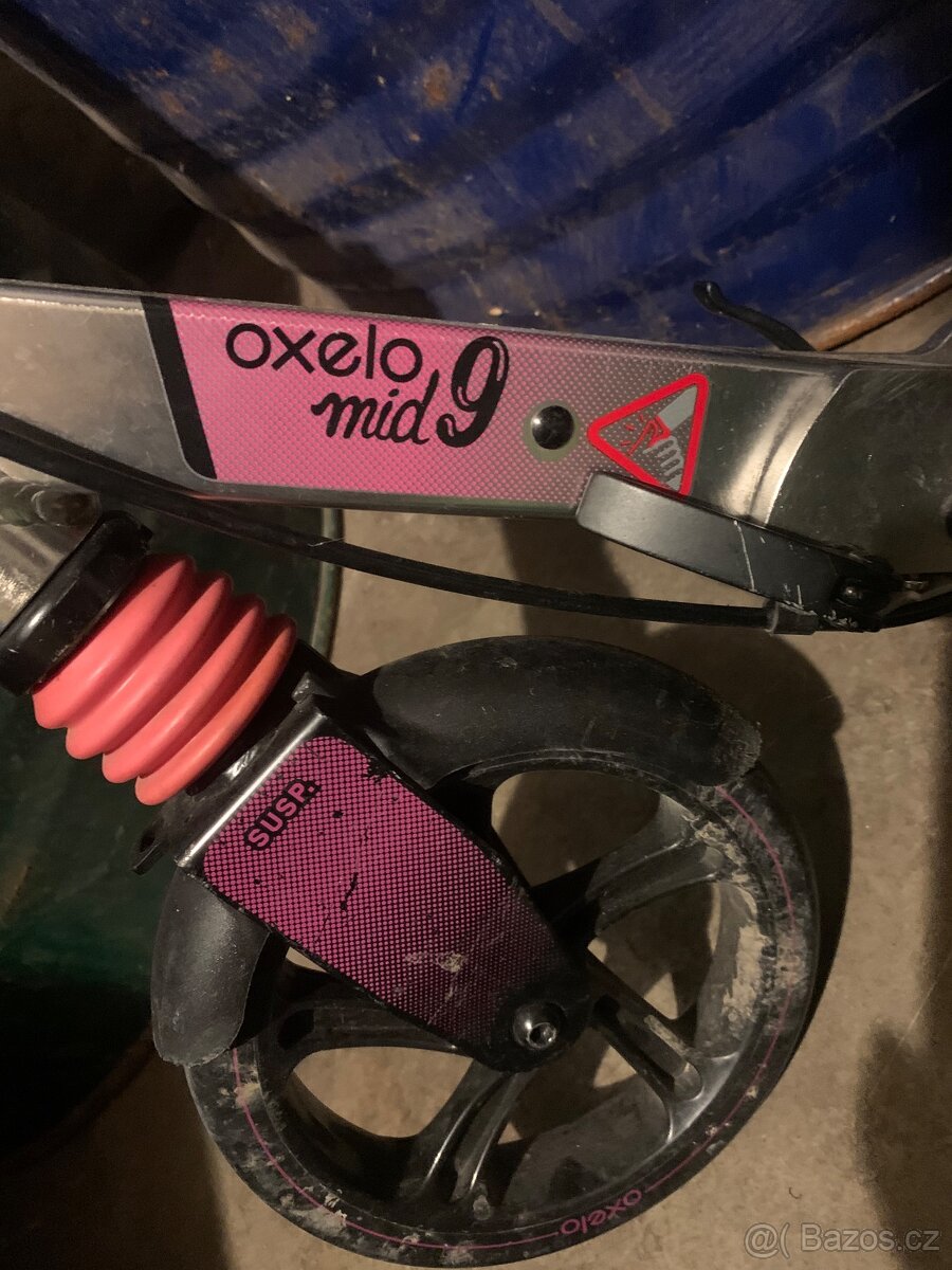 skládací koloběžka oxelo mid 9