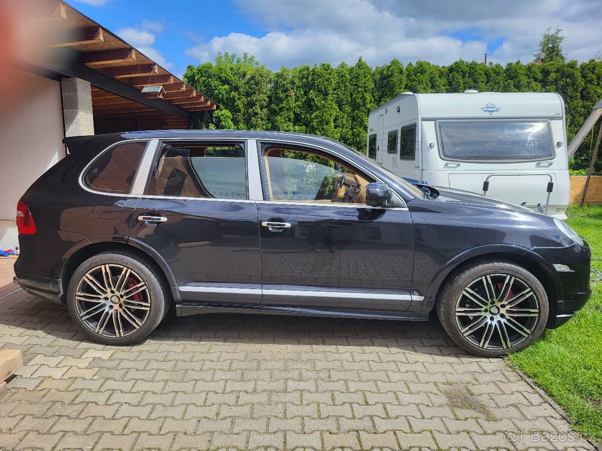 Porsche Cayenne GTS 298 KW NOVÁ CENA .