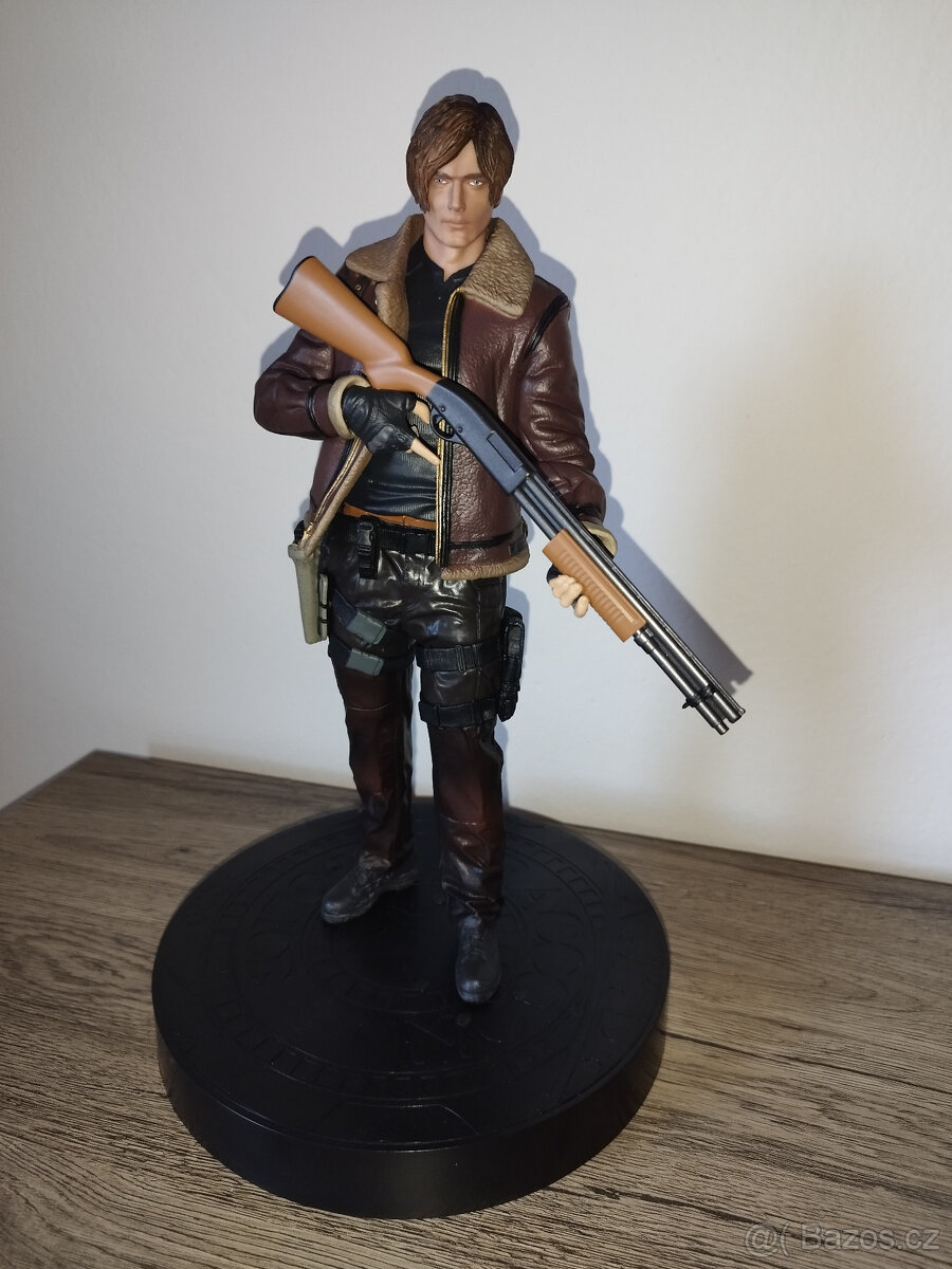 Sběratelská figurka Resident Evil 4, Leon S. KENNEDY