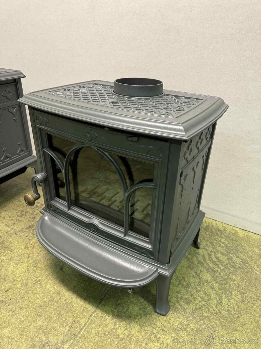 Jotul F100 dvojité spalování