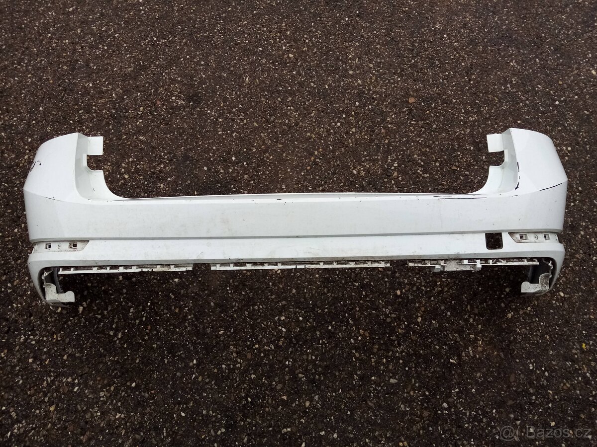 Škoda Superb III - Zadní náraznik combi