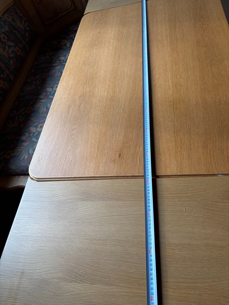 Rustikální rohová lavice