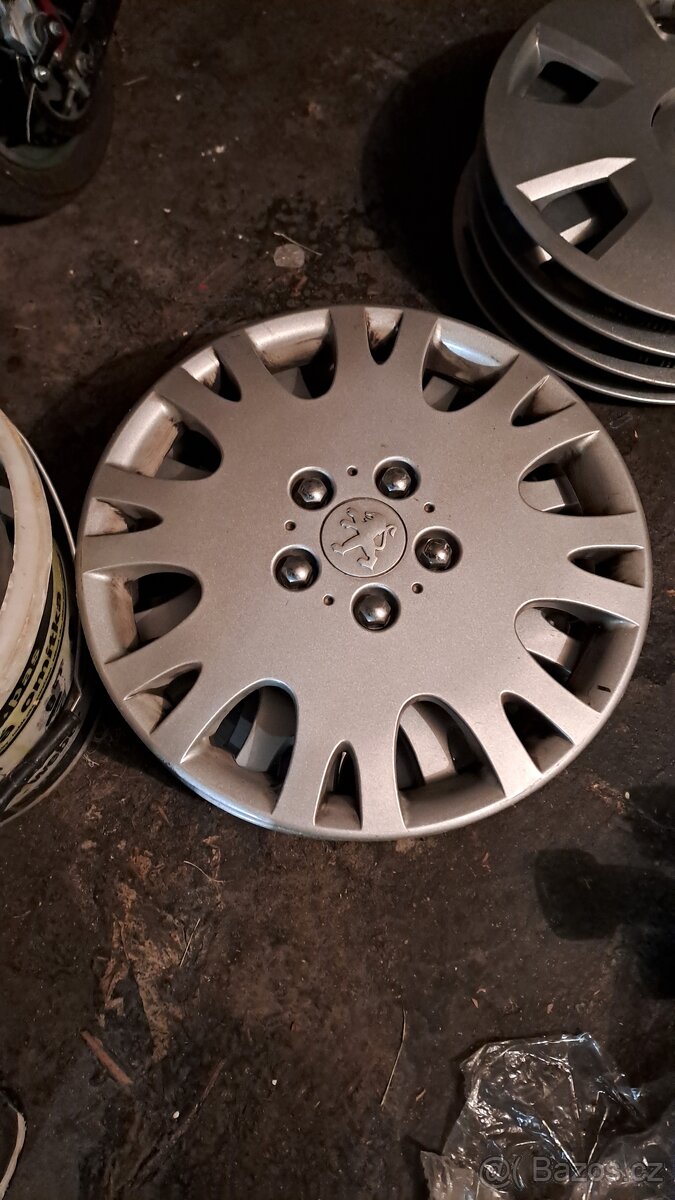 Poklice peugeot 15 ORIGINAL