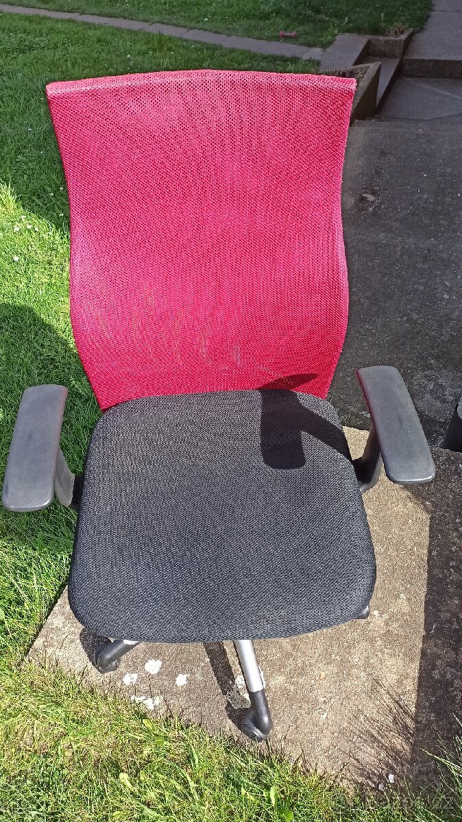 Kancelářská židle