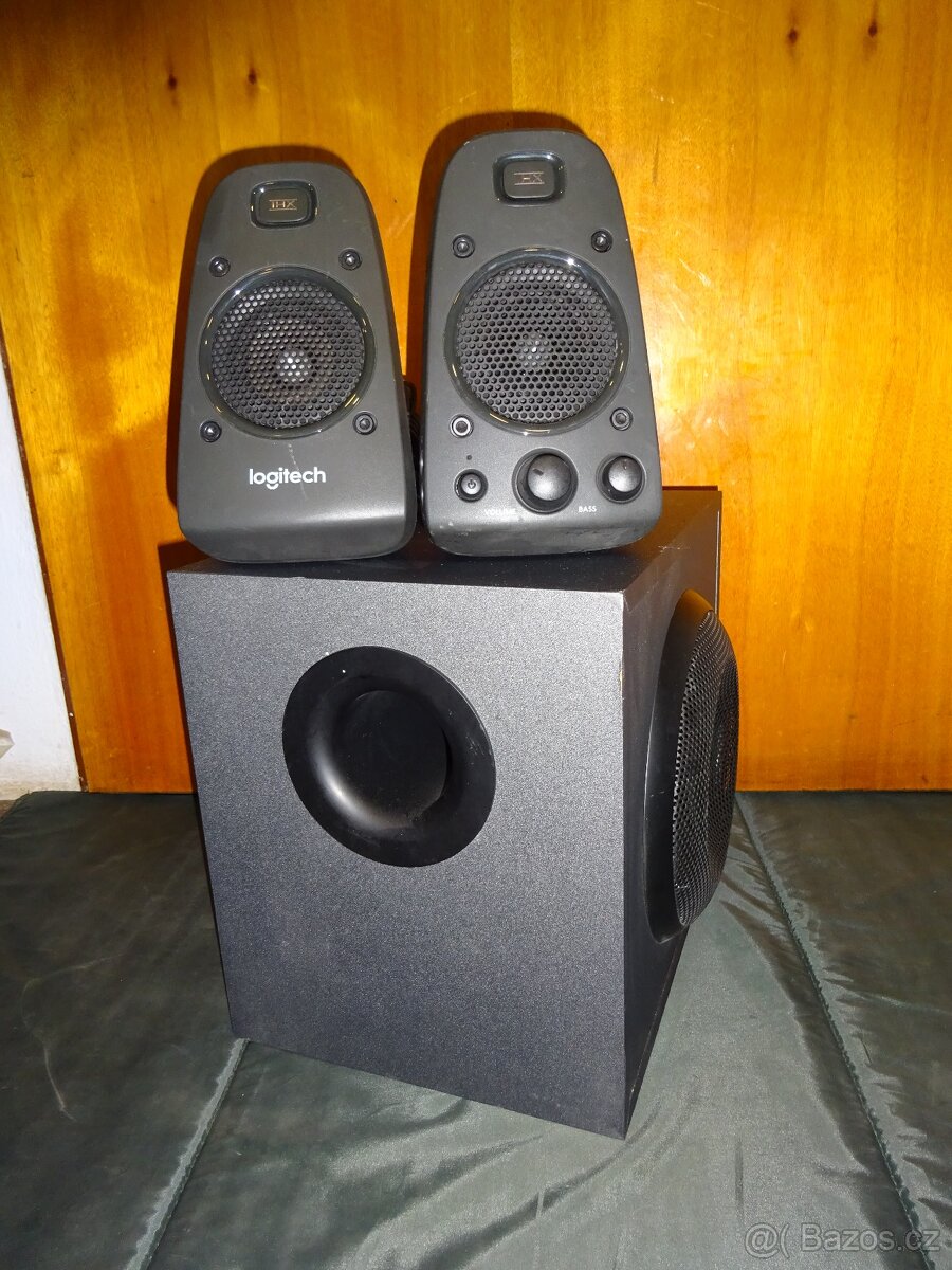 aktivní reproduktory Logitech Z625 Powerful THX Sound