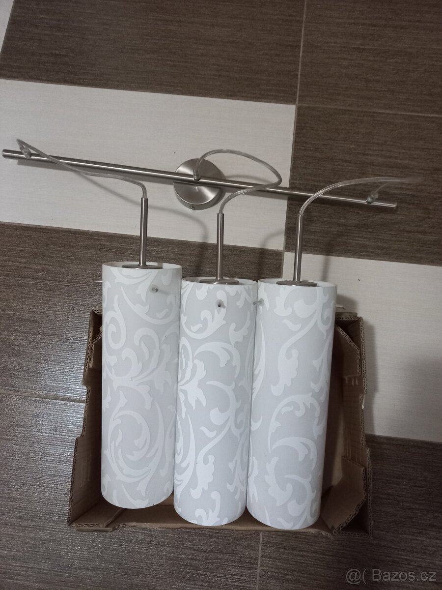 Lampa - tři závěsné trubice