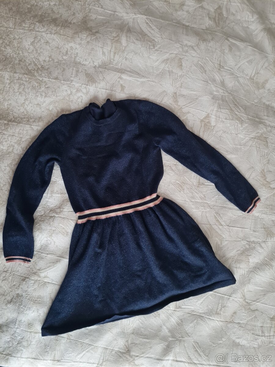 Zimní šatičky 128