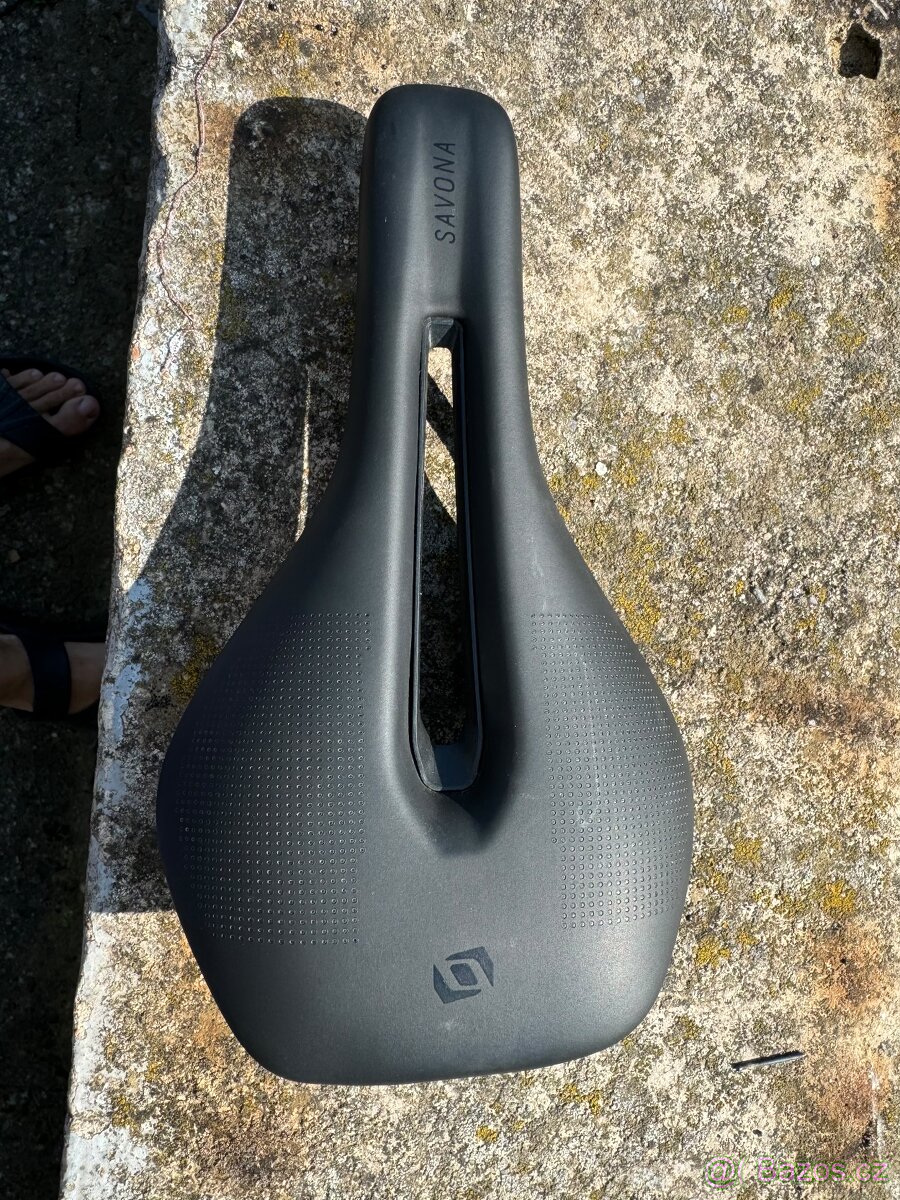 Dámské sedlo Syncros Savona 145 mm