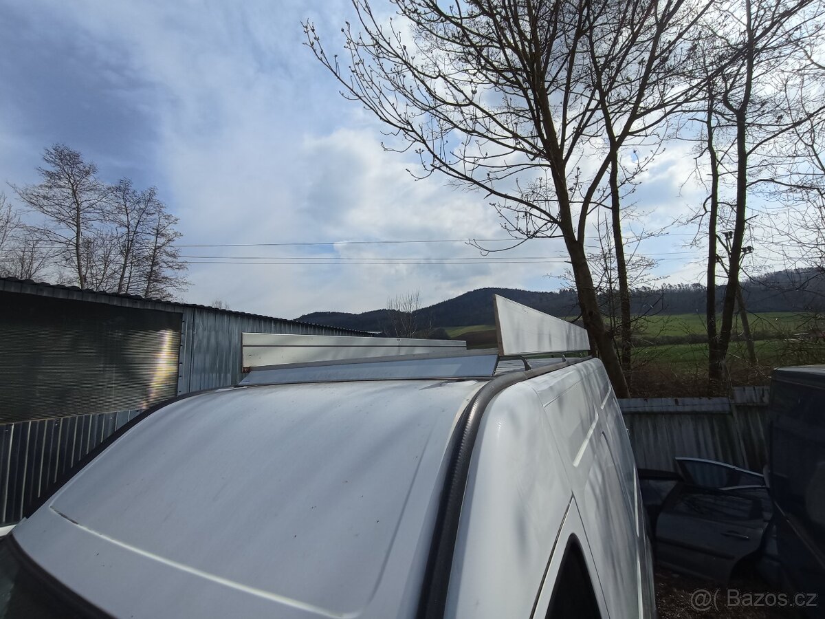 Zahrádka Renault master 2