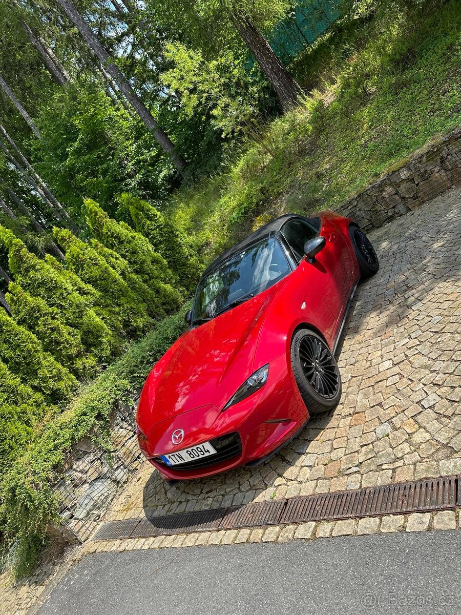 Mazda MX-5 ND 118kW, super stav, garažováno, servisováno