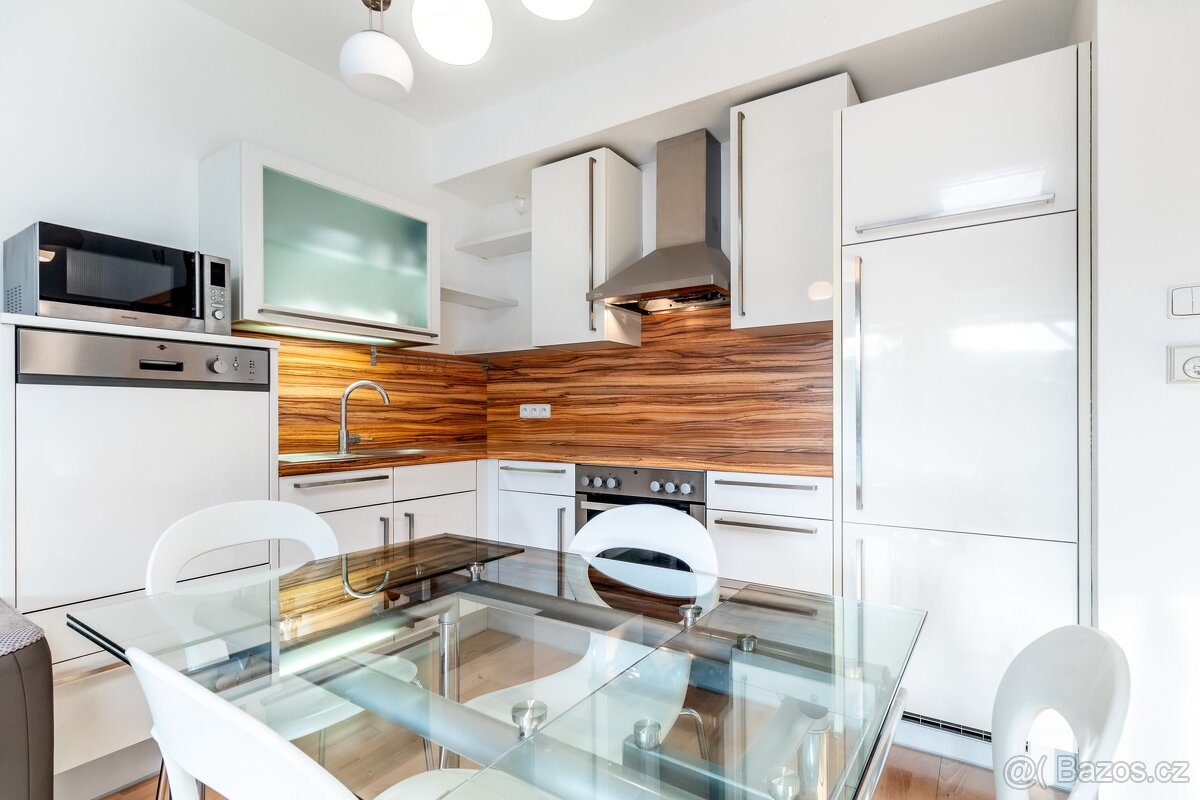 Prodej bytu 1+kk, 76 m2 s terasou a zahradou, Praha 5 - Stod