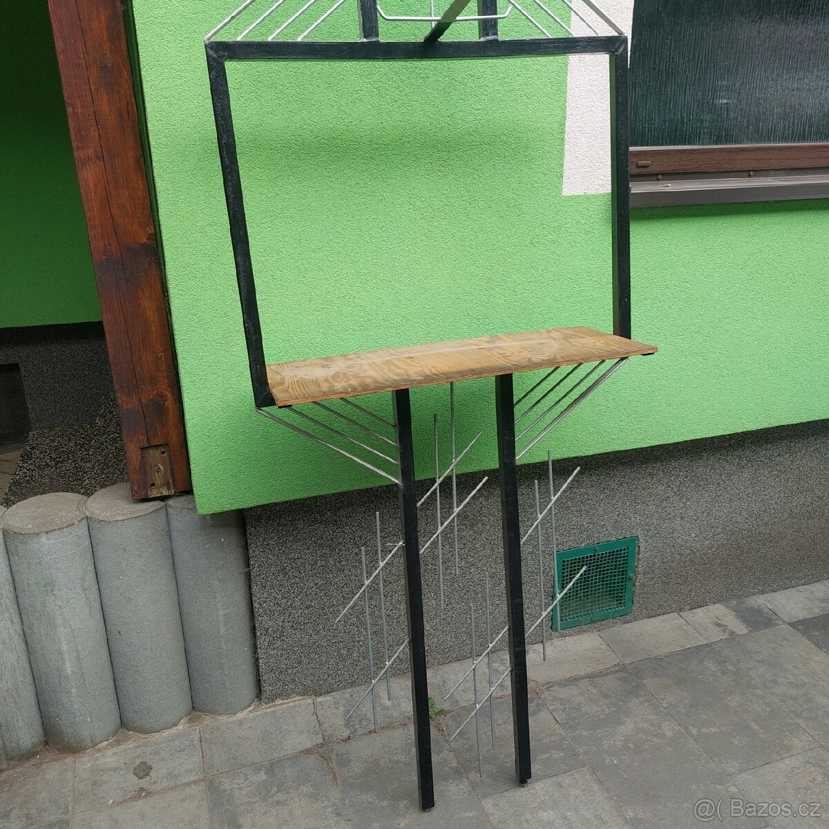 Stěna - stojan