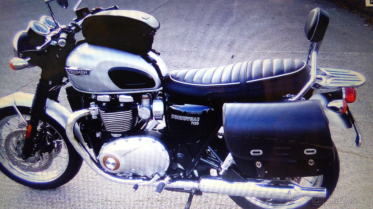Triumph brasny,tankvak,opěrka