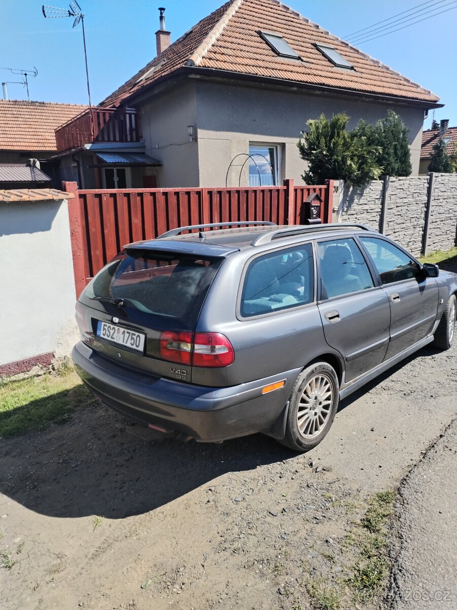 Volvo V40 1.9