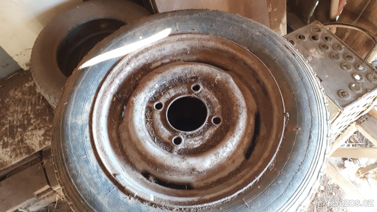 Pneu 6,15x155-14 s diskem