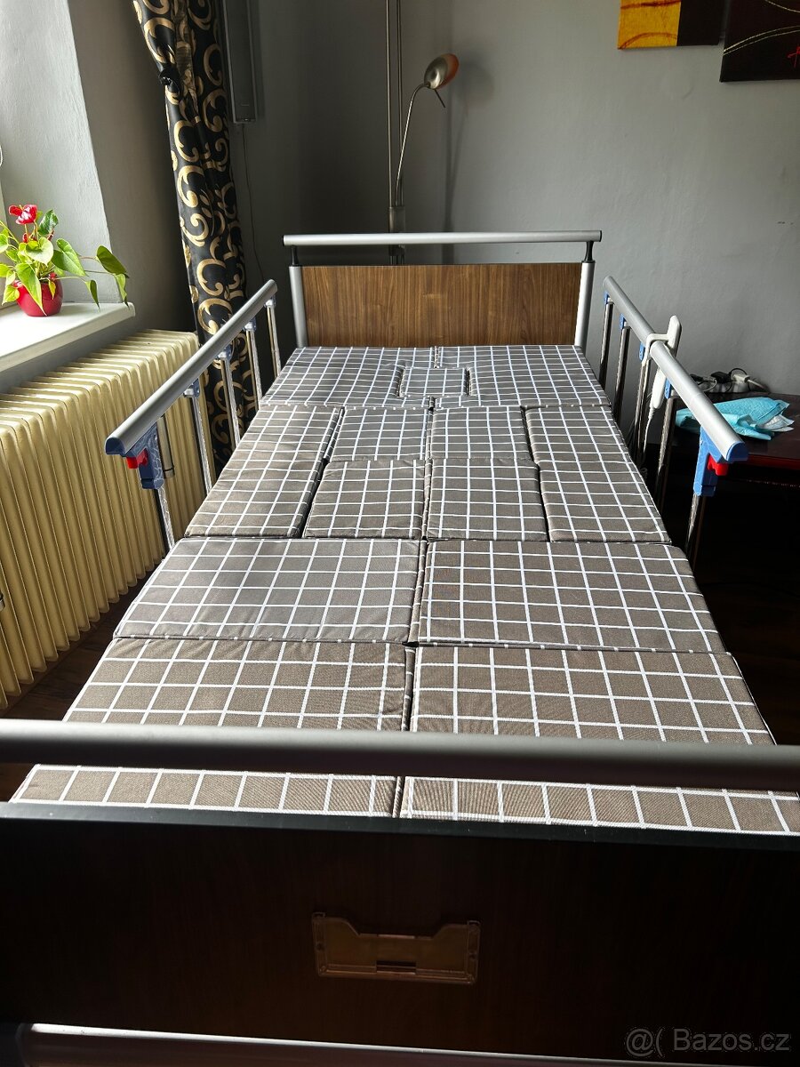 Zdravotní elektrická polohovací postel