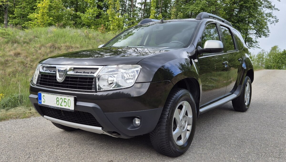 Dacia Duster 1.6 16V 77KW LPG 2 majitel servisní kniha