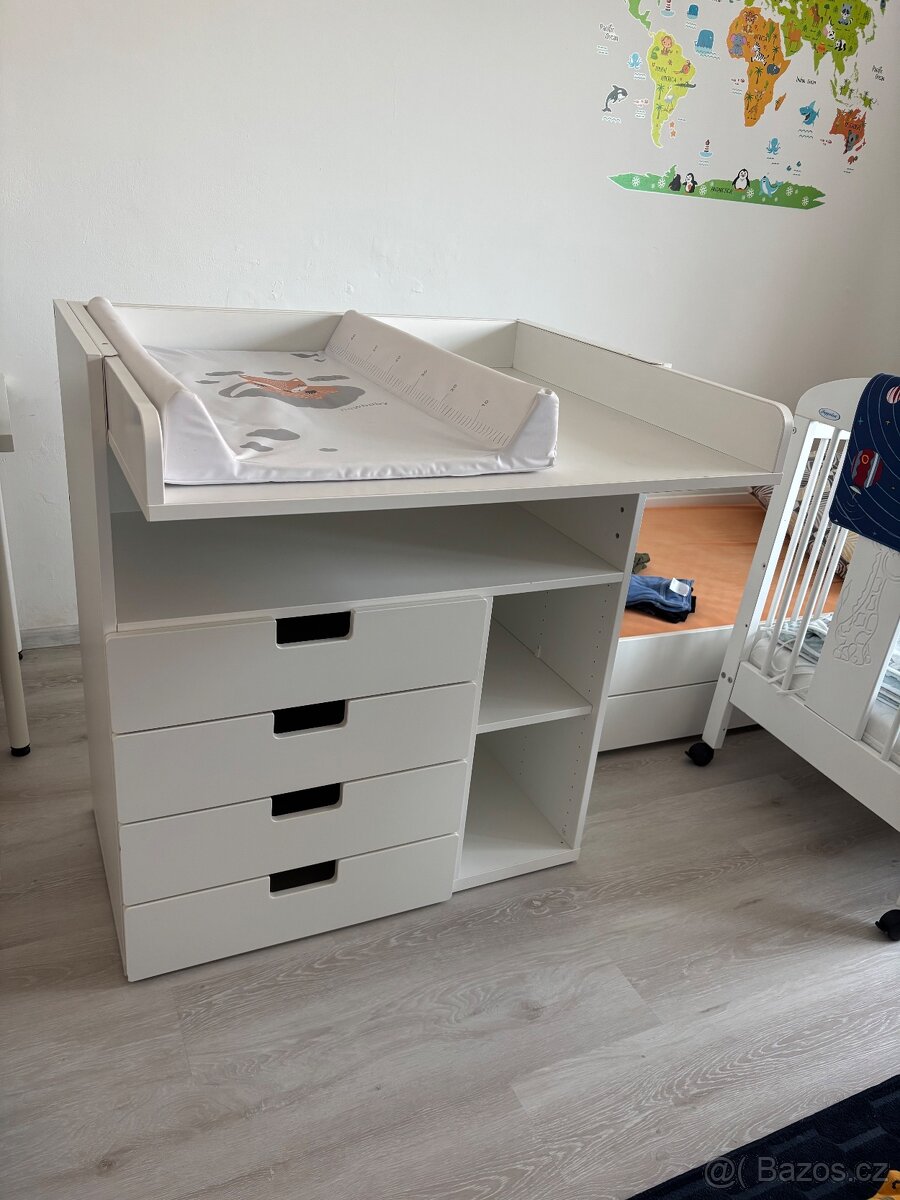Přebalovací pult Ikea Smastad