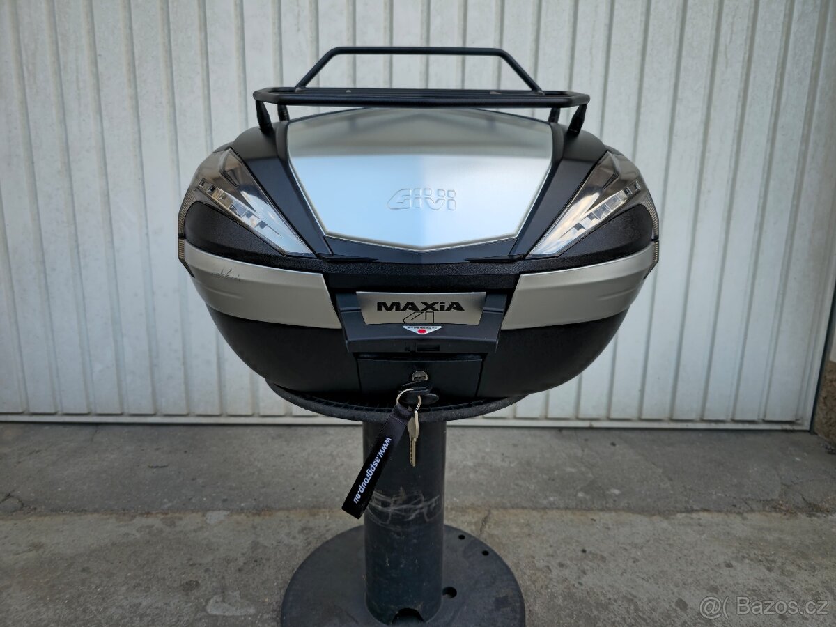 Motokufr Givi Maxia 4 V56 včetně originálního nosiče Givi