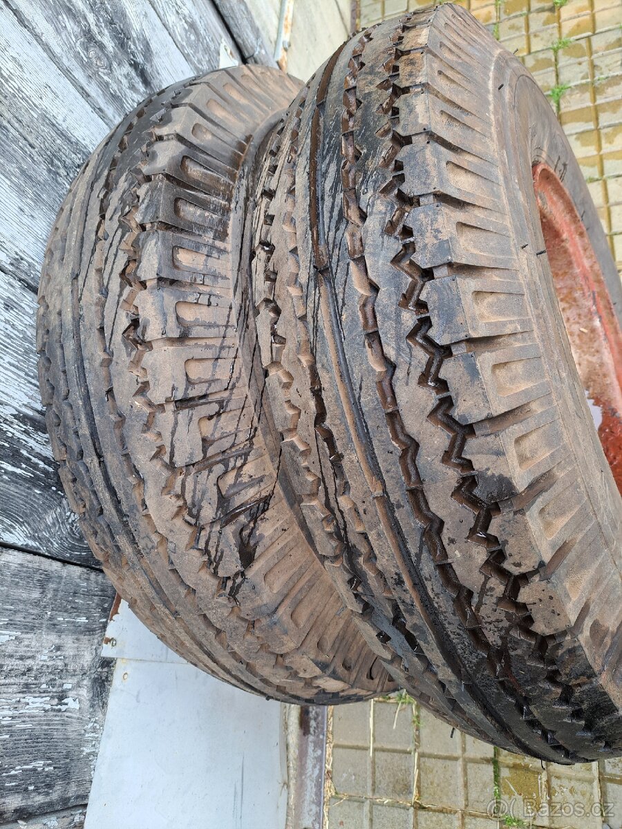 Pneu 8,25-15 k vleku 5tun s diskem
