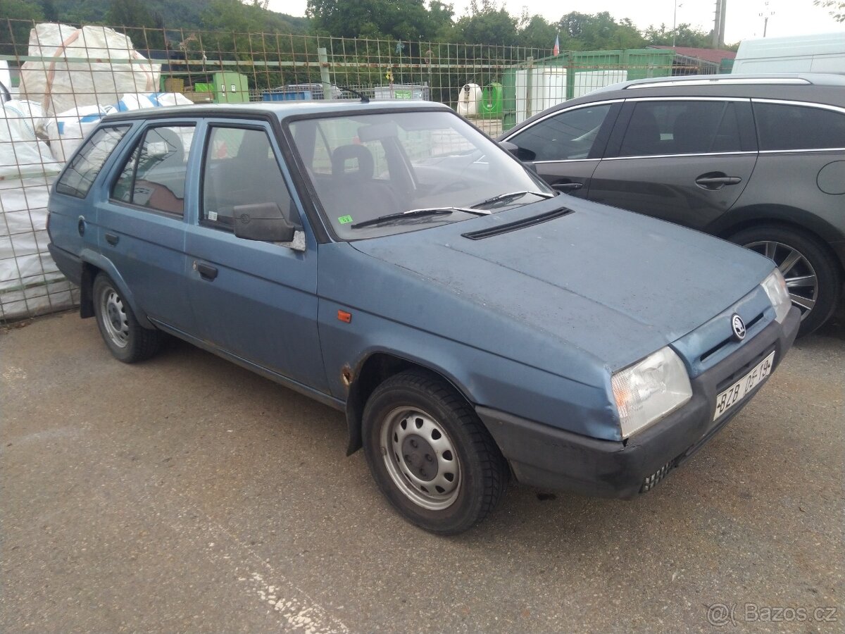 Škoda Forman Lxi - STK do 03/26, nové pneu, veterán, stav 1