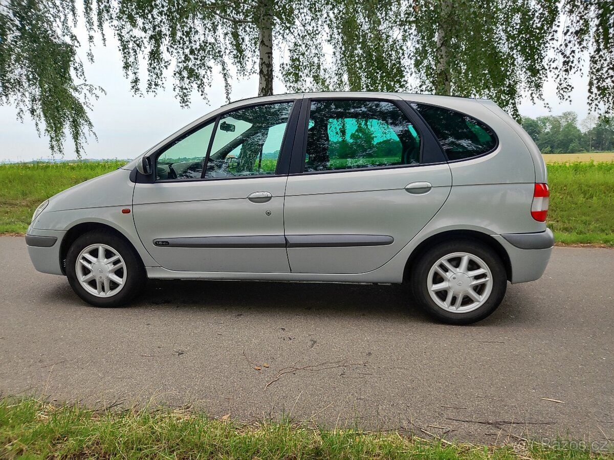 Prodám Renault Scenic 1,6i r.v. 2002