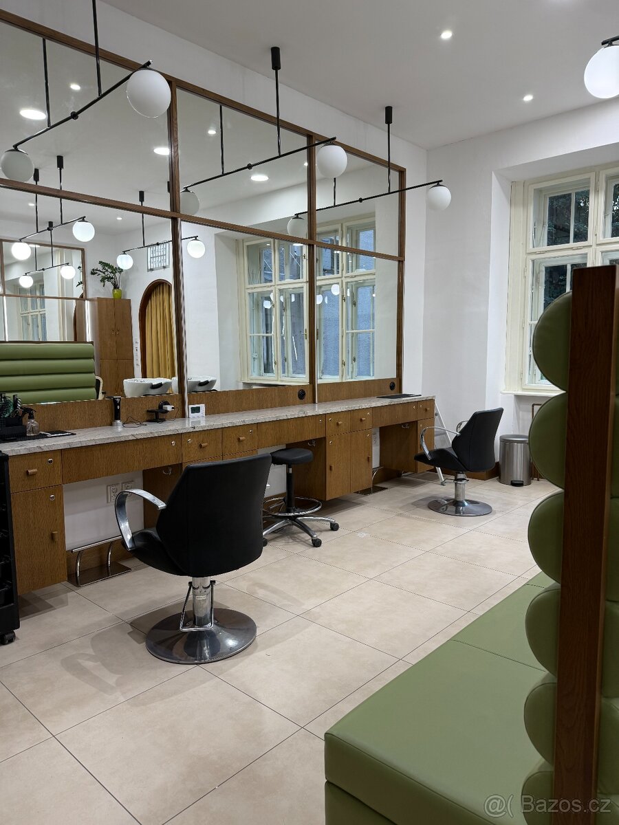 Pronájem kadeřnického křesla - Brno