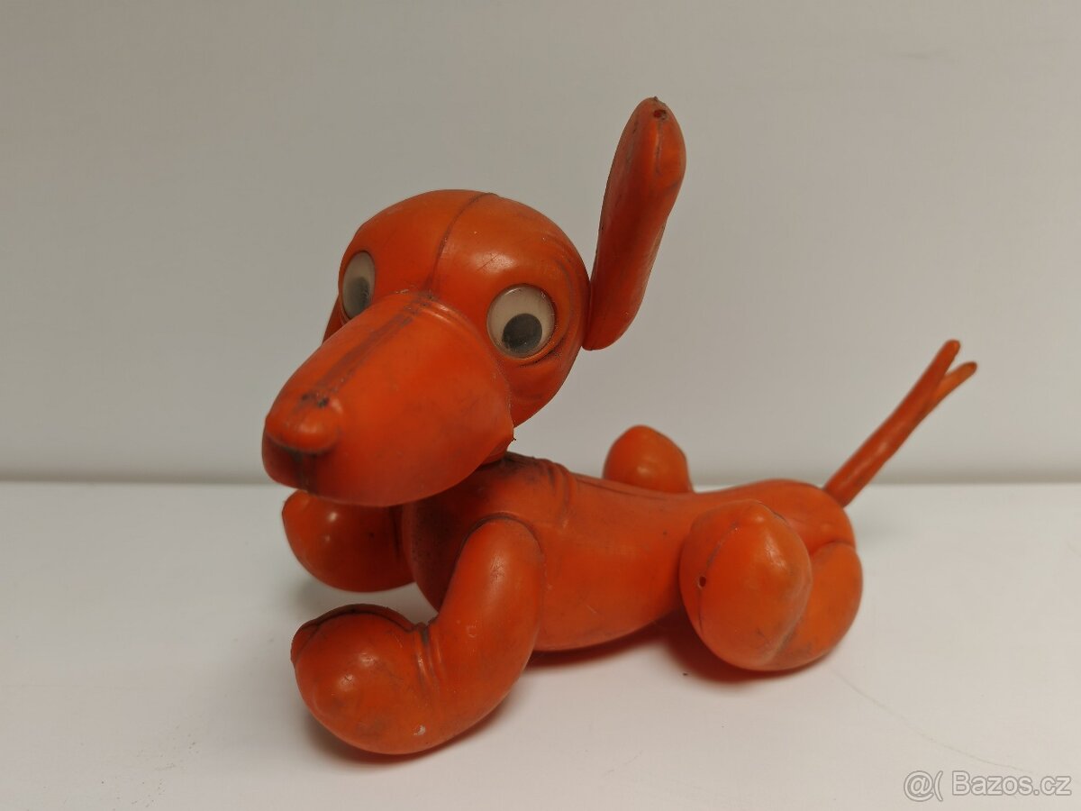 Starožitná hračka "PEJSEK"