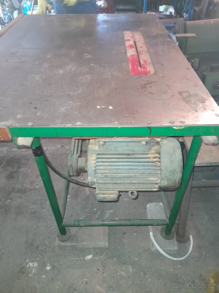 Stolní pila kotoučová