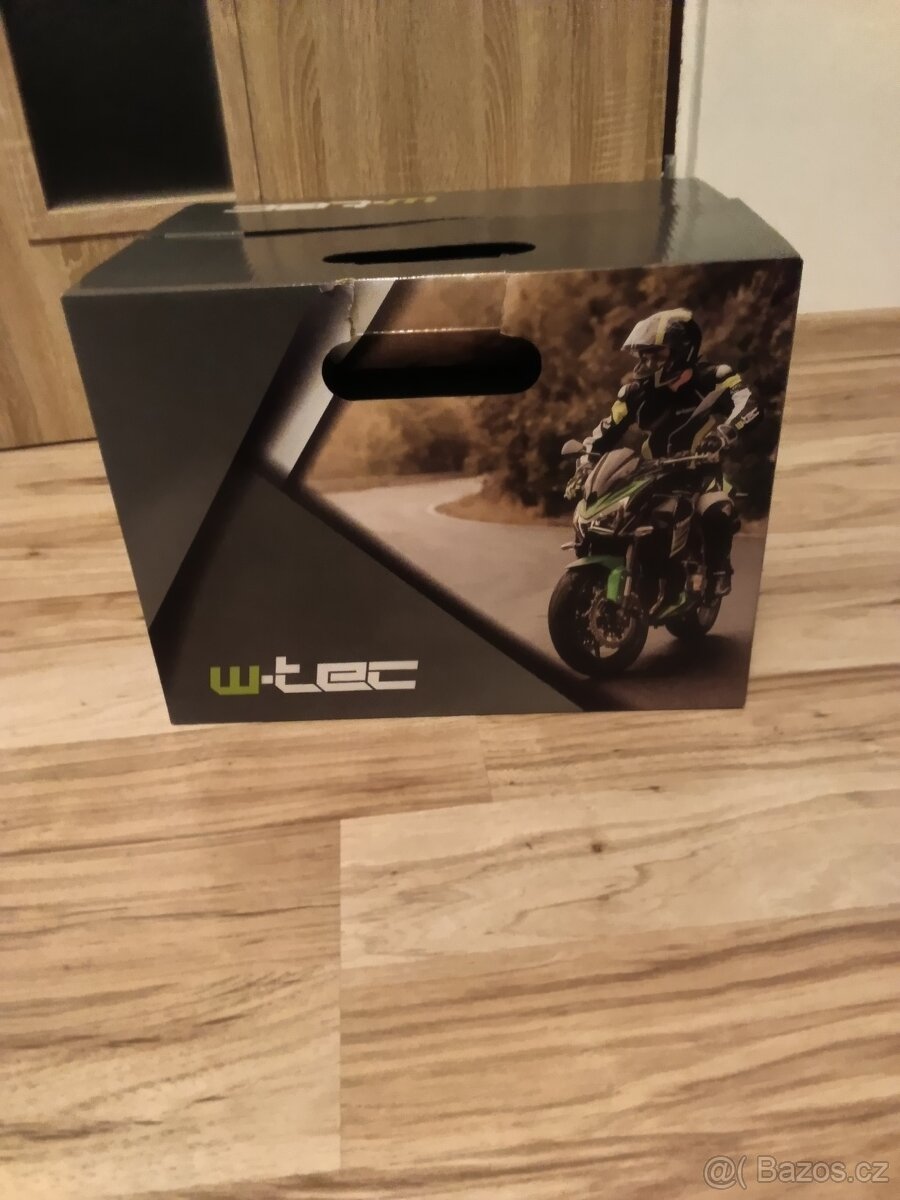 Prodám motokrosovou helmu w-tec