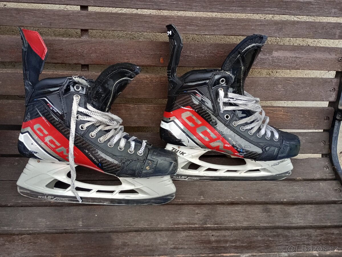 Hokejové brusle CCM FT6PRO